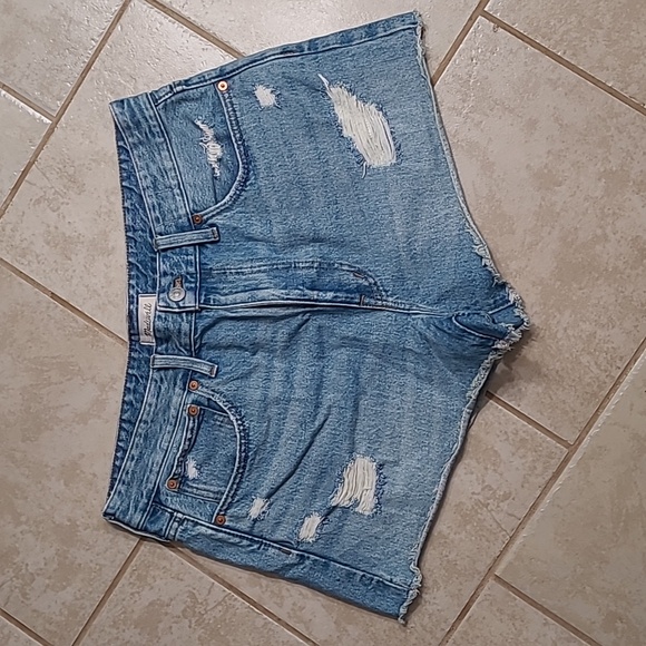Madewell Jean Shorts - Picture 6 of 8